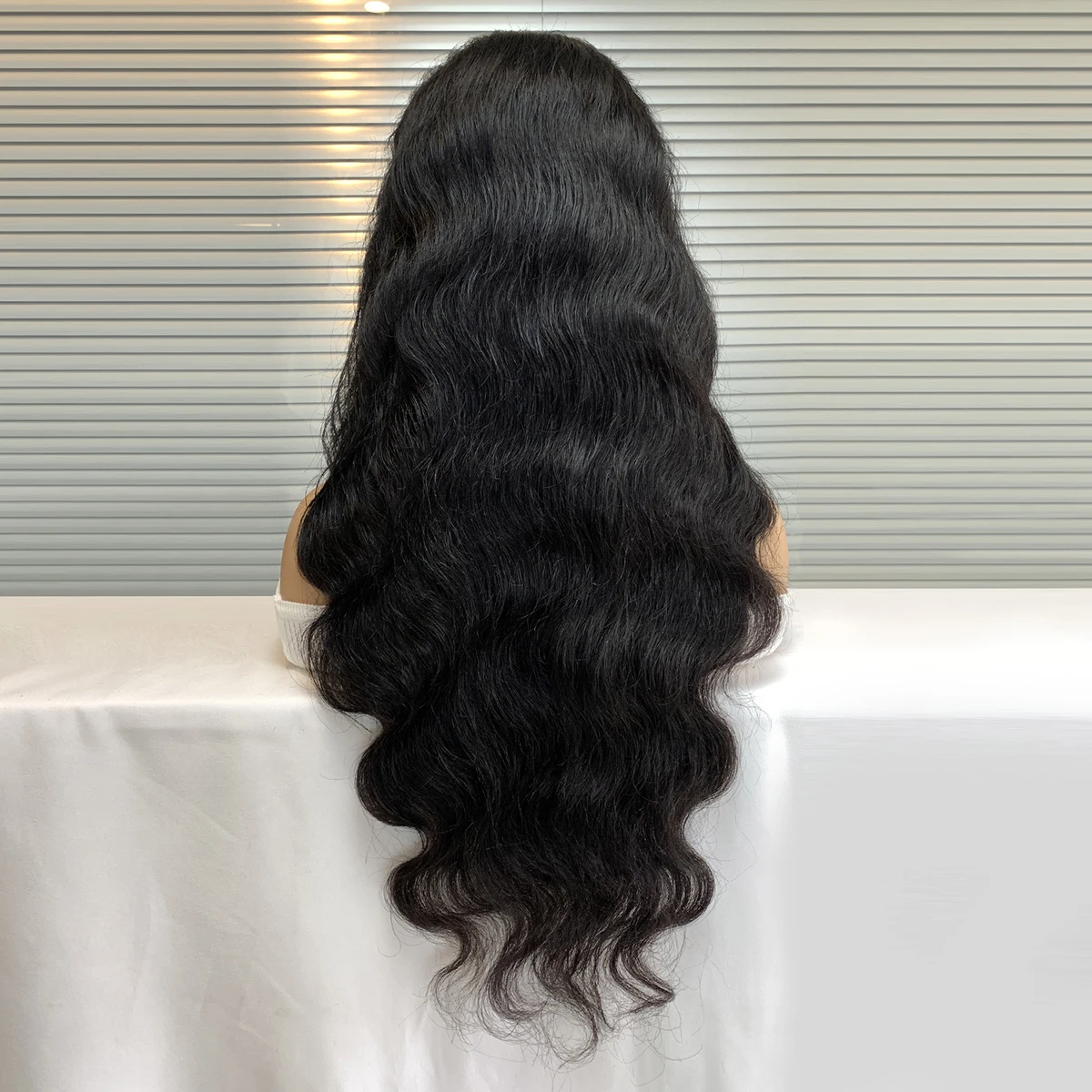 Ready to Ship Human Hair Body wave 13x4 Lace Front Wigs Factory Hot Sale Human Hair Body Wave Swiss Transparent Lace Front Wigs