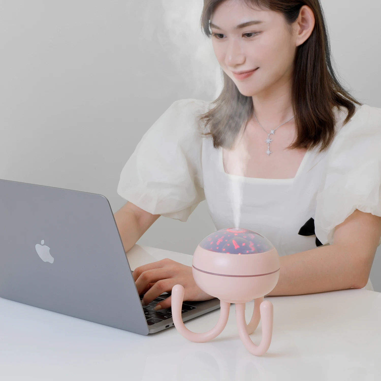 Portable travel round colorful 200ml night light mini usb ultrasonic planet Wet Aroma Essential Oil Diffuser air humidifier