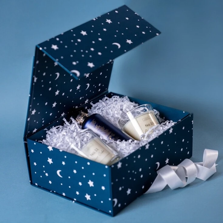Wholesale Free Custom Luxury Design Product Packaging Blue Rigid Foldable Paper Cardboard Magnetic Closure Gift Box With Ribbon