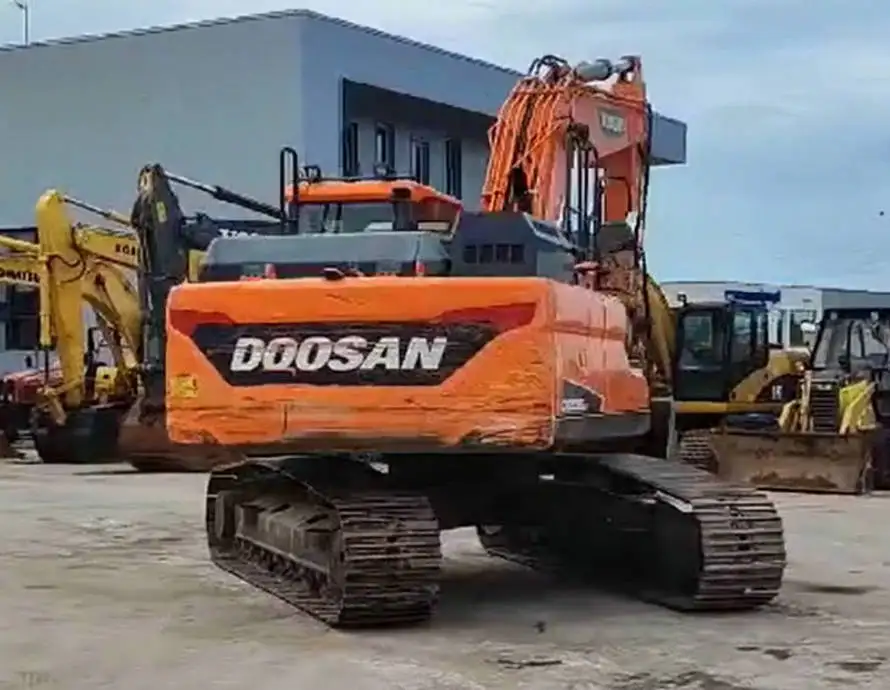 Used DX235LC-5  Excavator Original Korea 23Ton  Excavation Machinery DX235 Crawler moving type excavator For sale