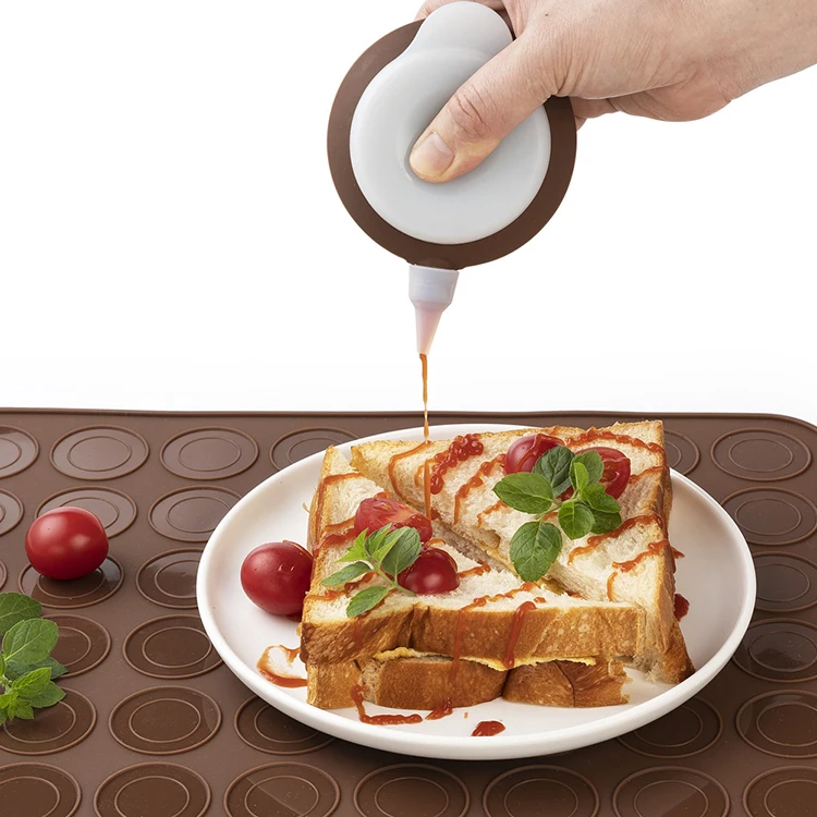 Hot selling kitchen decorative cake muffin silicone macaron decorating piping pot