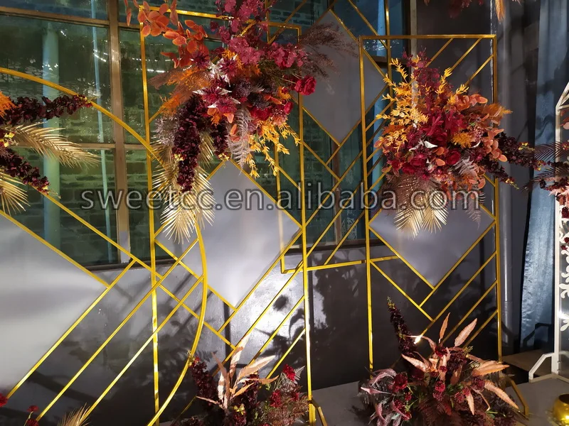 Wholesale Party Hollow out screen background set five Golden Metal Newest Backdrop For Wedding Decoration