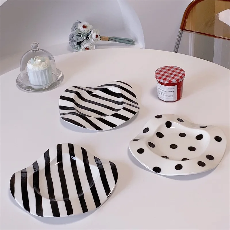 Jingtian Ins Korean Style Simple Striated Checkerboard Wave Breakfast Plate Irregular Creative Ceramic Dessert Snack Tray