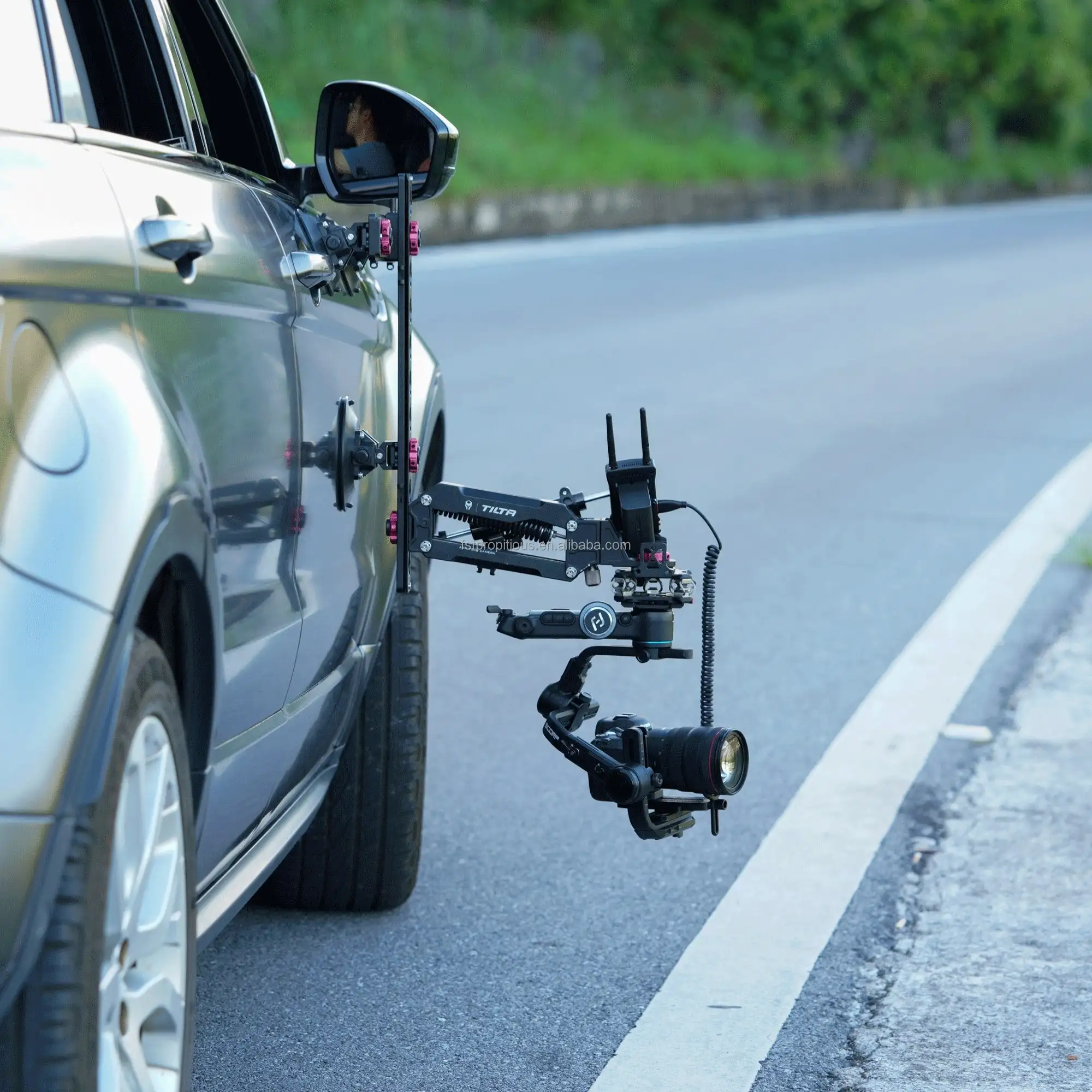 Stocks Feiyu SCORP Pro 3-Axis Camera Gimbal Stabilizer Handle Grip Display Screen for DSLR Camera with Remote Pole