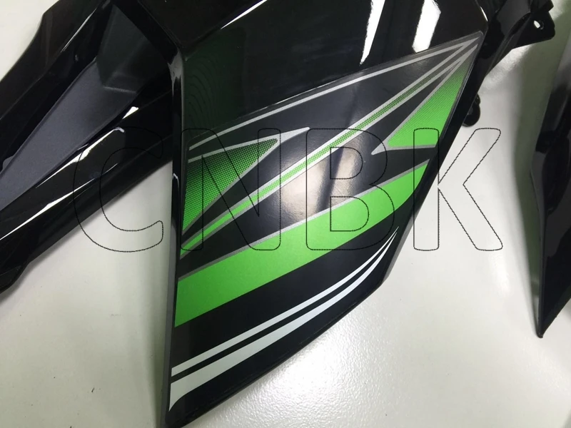 Обтекатели для Kawasaki Z800 2013 Abs 800-2013 черные и зеленые -