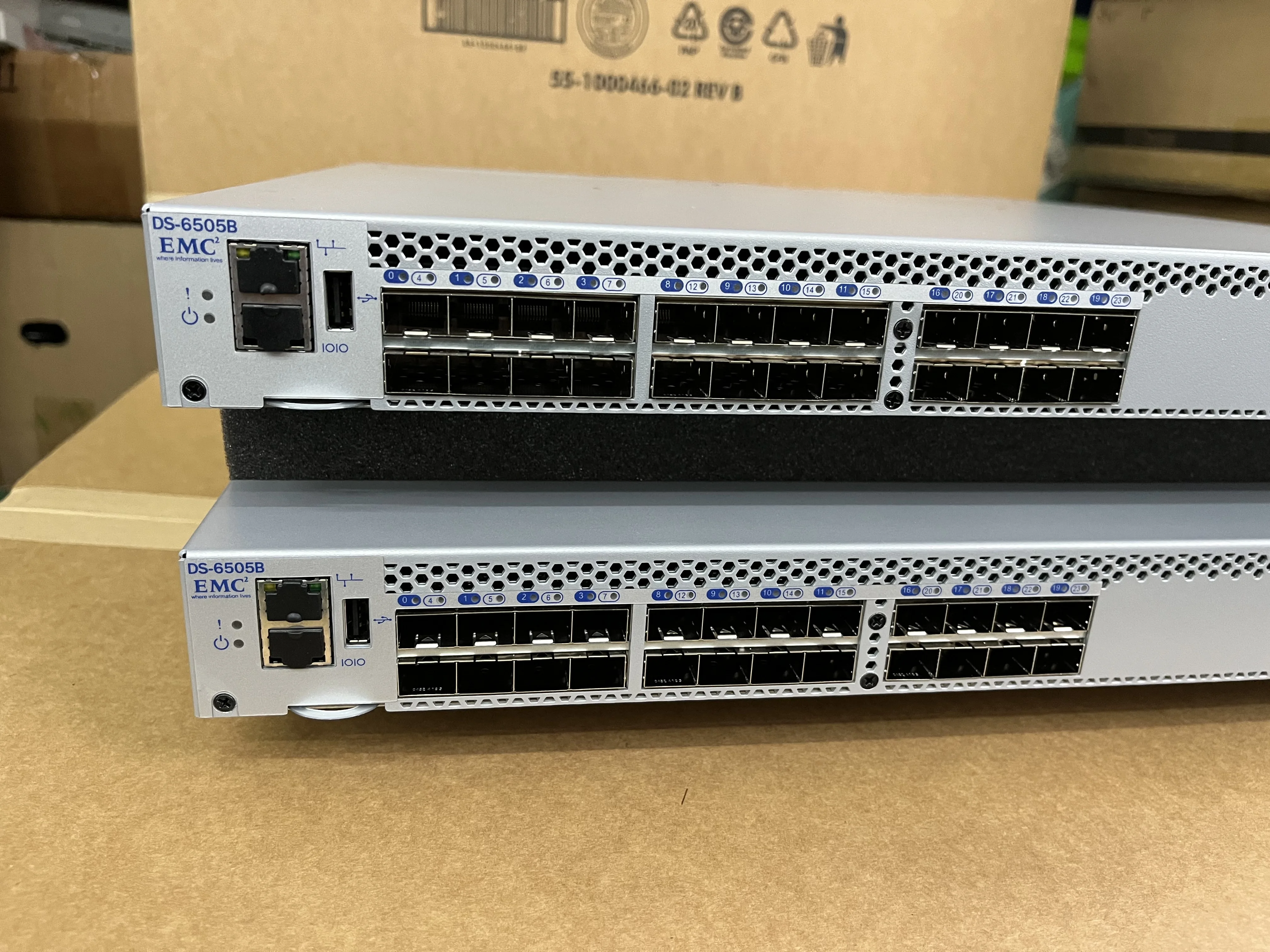 DELLEMC DS6505B EM-6505-12-16G-0R Brocade BR-6505-12-16G-0R  HD-6505-12-16G-0R FC Switch Storage Area Networking