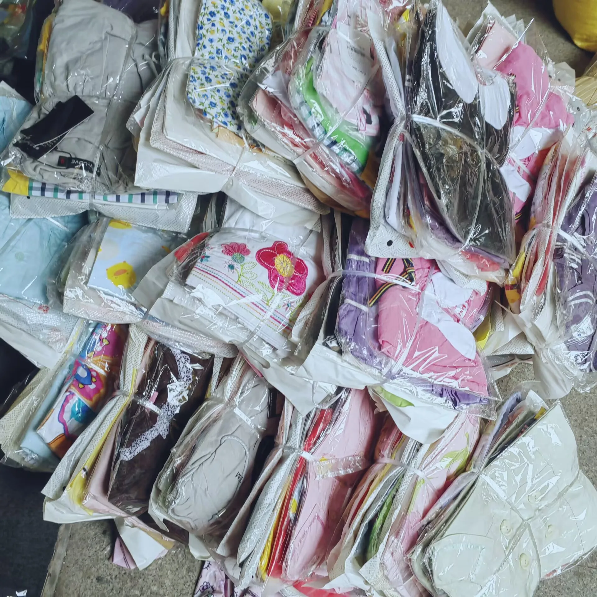 overstock Wholesale girls short sleeve summer dress good quality dress leftover surplus dresses