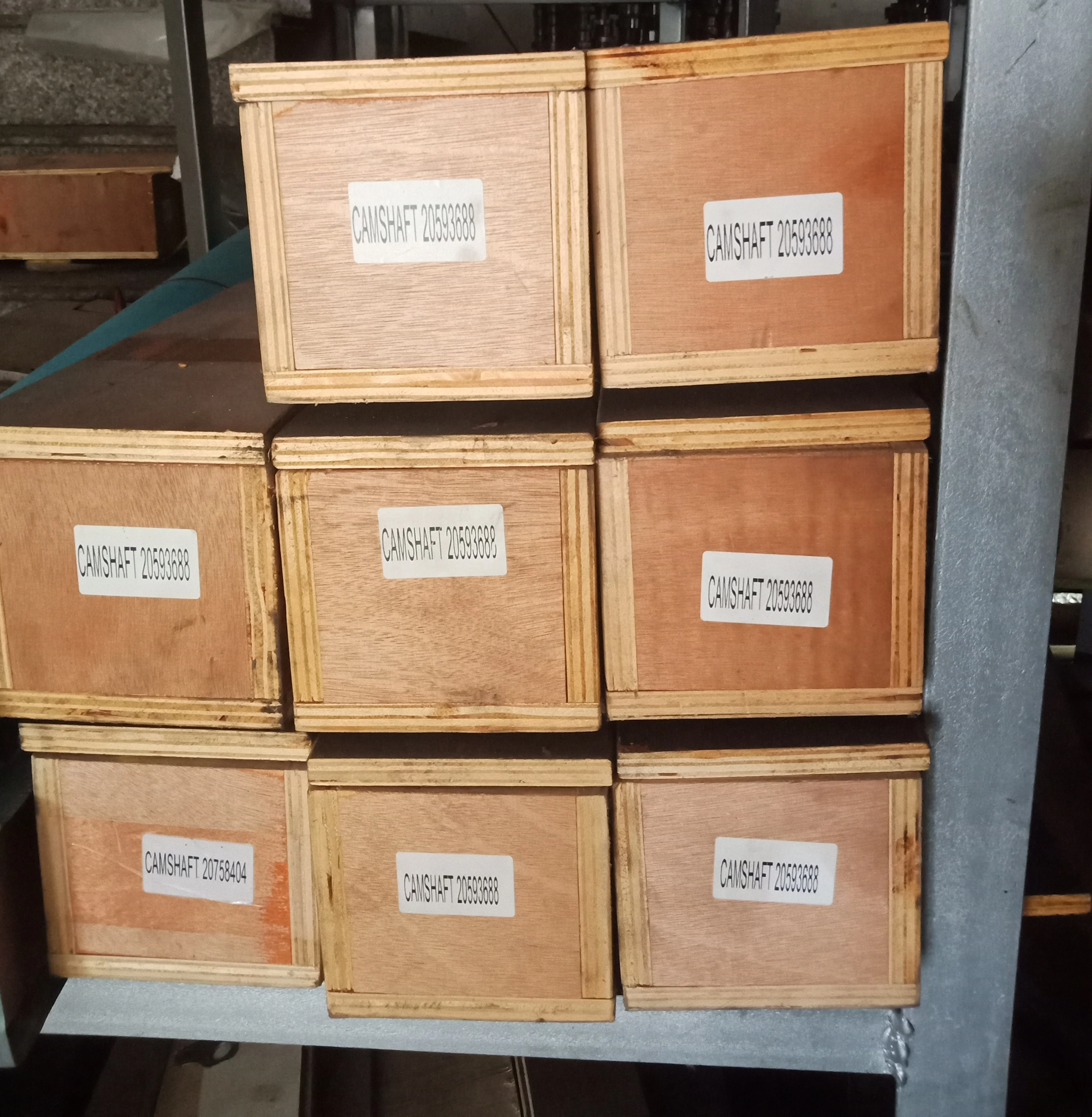 Factory Direct Sale Top Quality Billet Forged Steel D12 Diesel Engine Camshaft 20593688