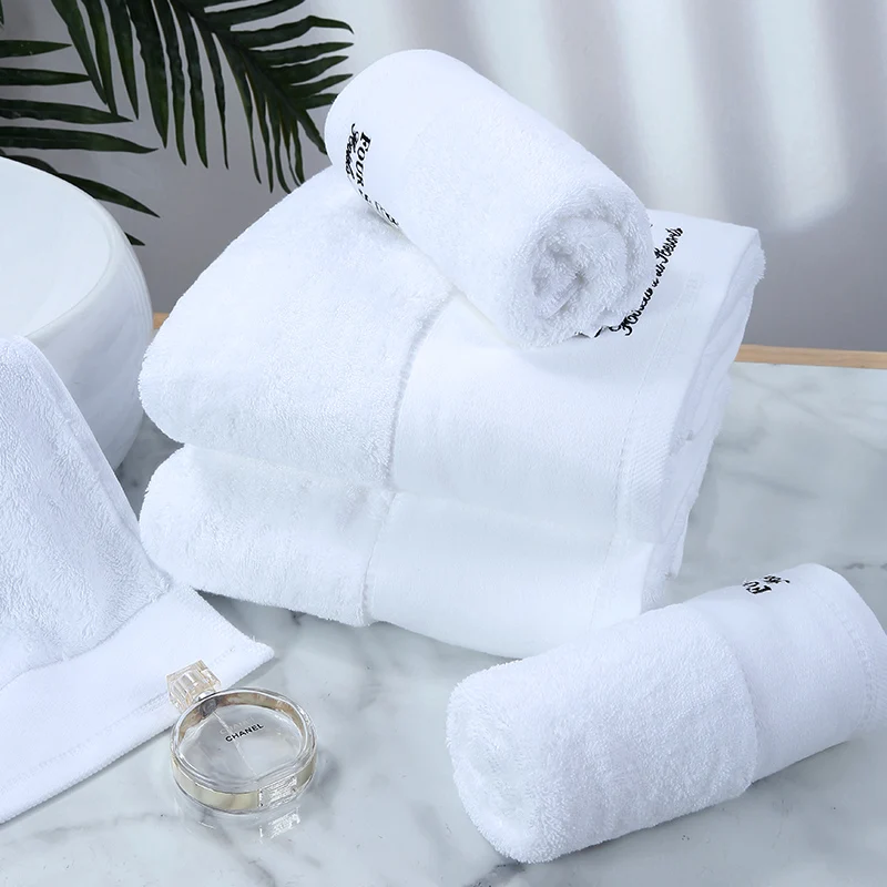 Поставщик гостиничных принадлежностей полотенца с логотипом оптовая продажа 100% хлопок 500 gsm 600gsm белый набор полотенец