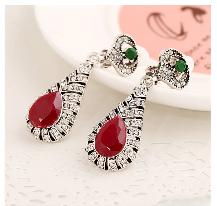 2020 Fashion Bridal Vintage Red Crystal Teardrop Clip On Earrings Non Pierced Long Dangle for Women Girls