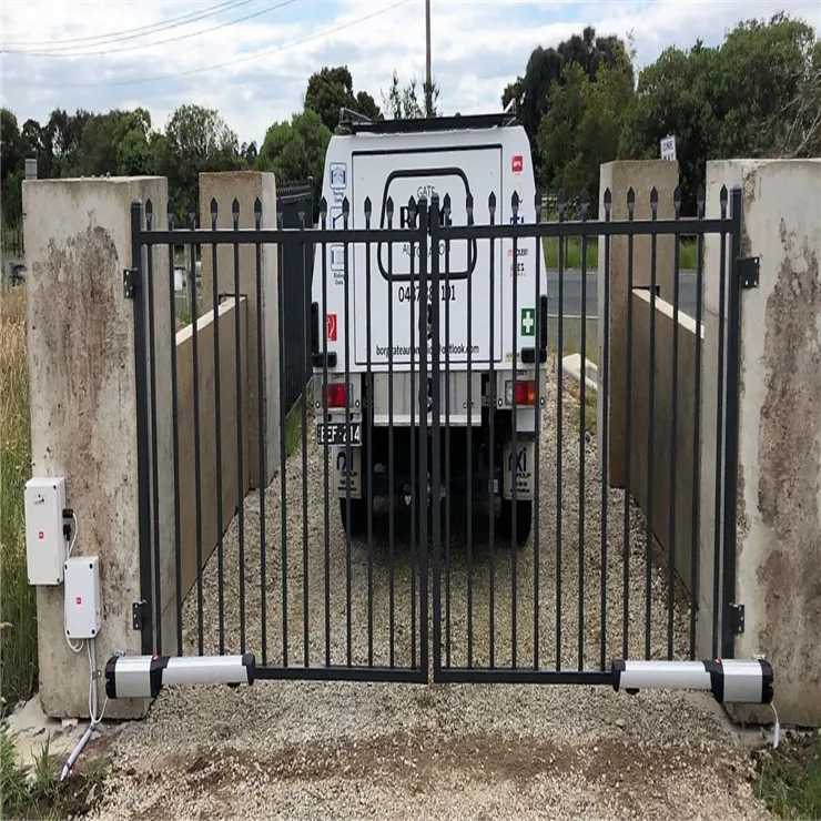 Factory Supply Customized Decorative Modern Privacy  Garden Fence Design Gate