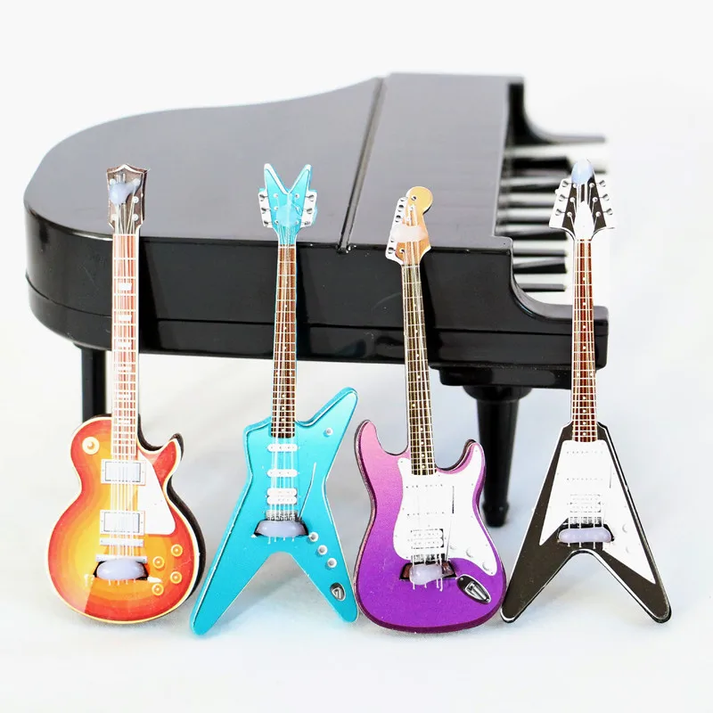 1:12 Toy Musical Instruments Classical Guitar Toy Doll House Accessories Decoration Miniature Mini Shooting Props