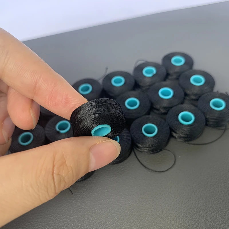 Household Machine High Strength #40 Tex70 210D/3 100% Polyester No Bonded Borderless L Style Pre Wound Sewing Thread Bobbins