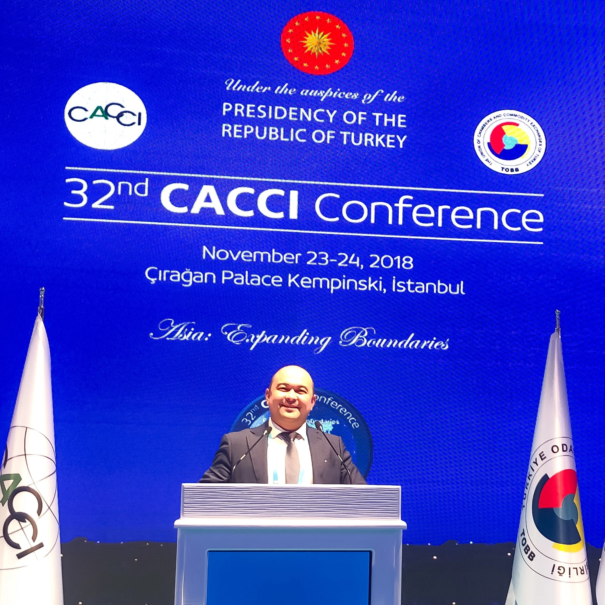 
Virtual Exhibition Participation in Reality and Online service in Russia 