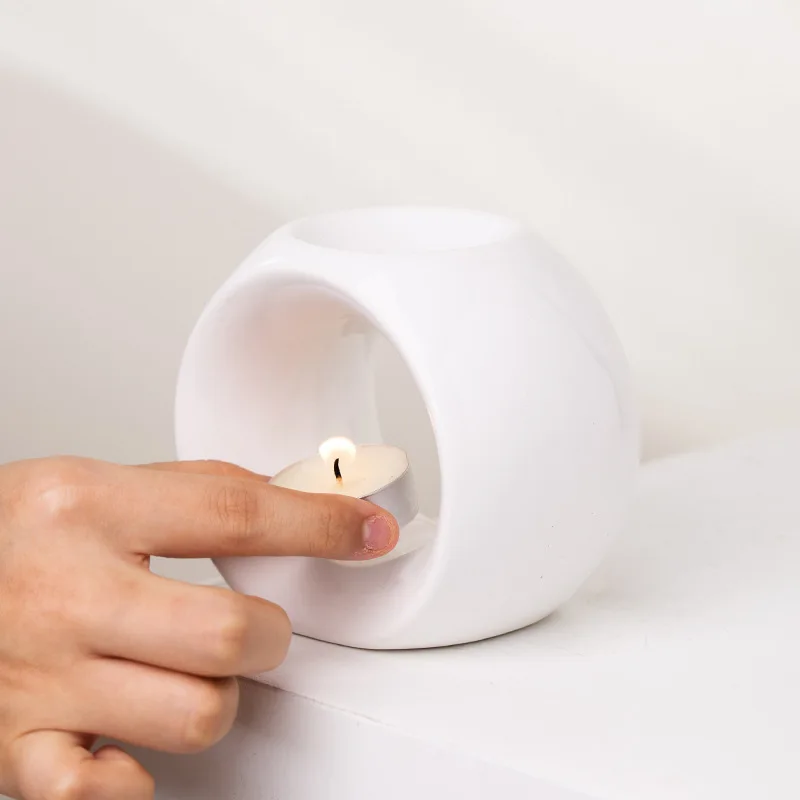 Hot selling porcelain oil heater ceramic Essential oil incense burner for home decor meditation