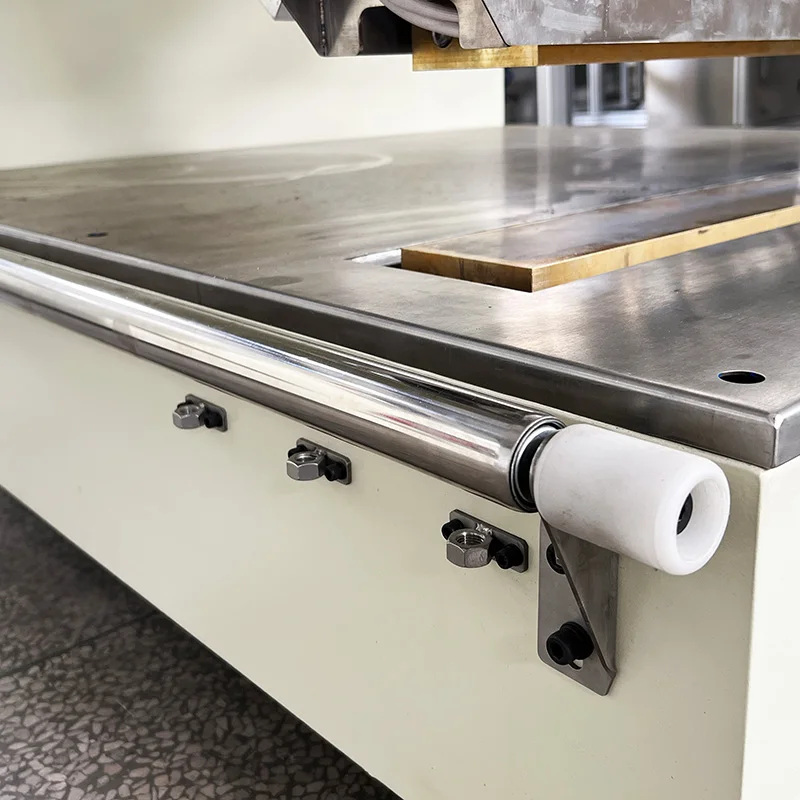 PTFE welding machine for membrane structure