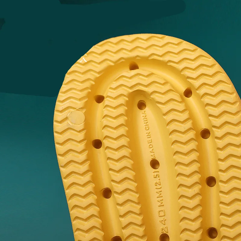 Fashion Women Slippers Wholesale Women  EVA Injection Sandals Bath Beach And Indoor Slides On Slippers