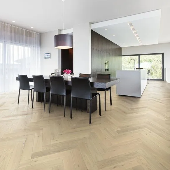 Wood Grain Commercial Grade Plastic Vinyl Floor SPC Rigid Core LVP Vinyl Tiles With 1.5mm Ixpe Foam