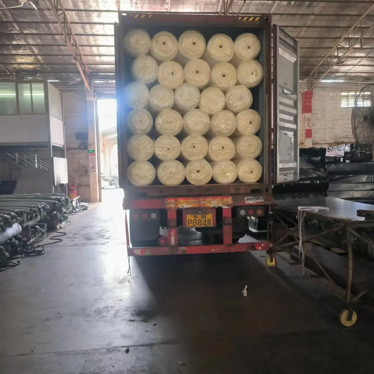 OEM polyurethane mattress foam and sofa foam processing sofa bed sponge manufacturer vacuum compress D25-50 high density pu foam