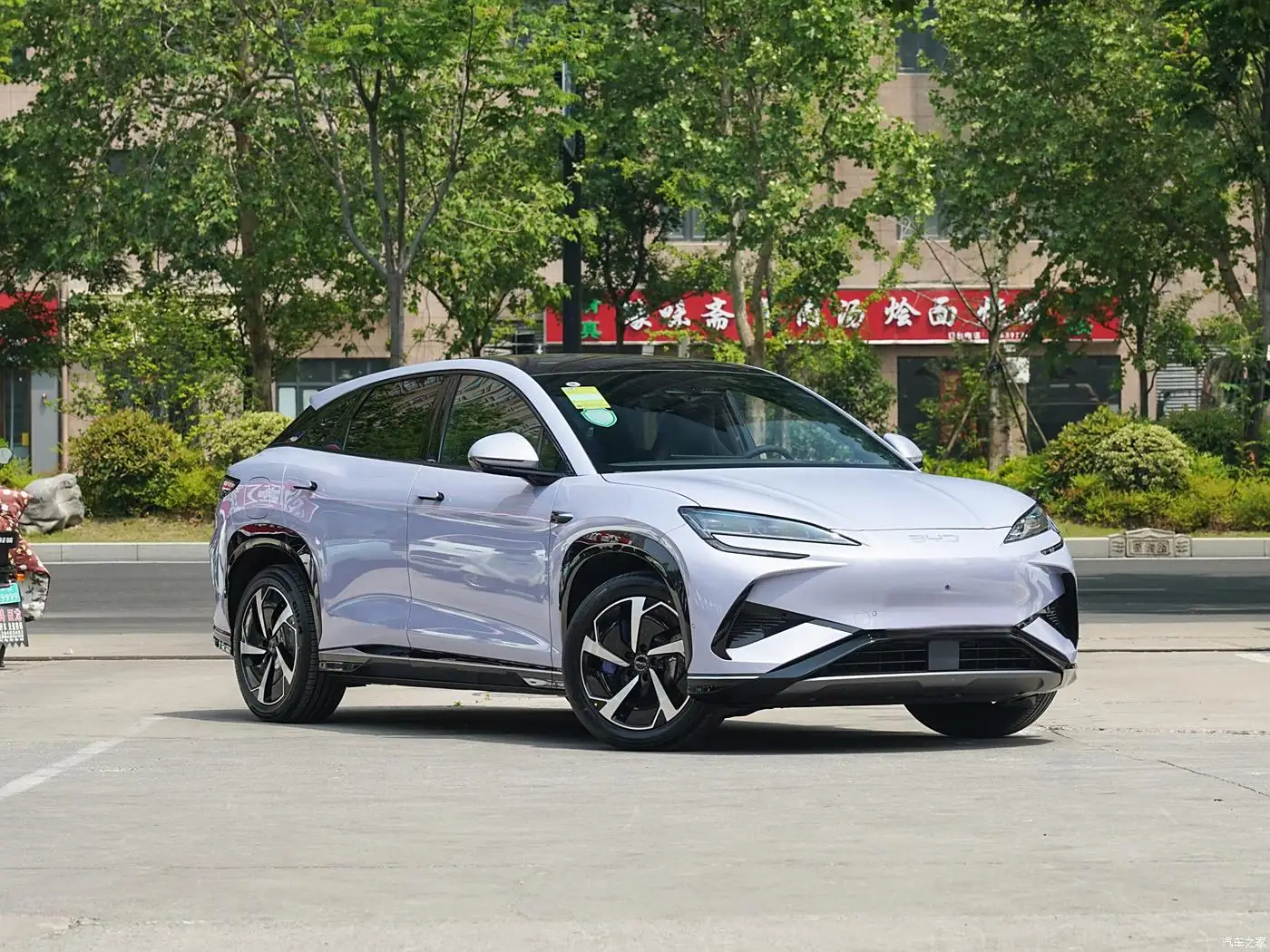 BYD Sea Lion 07 EV New Energy Vehicle Stylish Mid-size SUV Car Electric Automobile from China