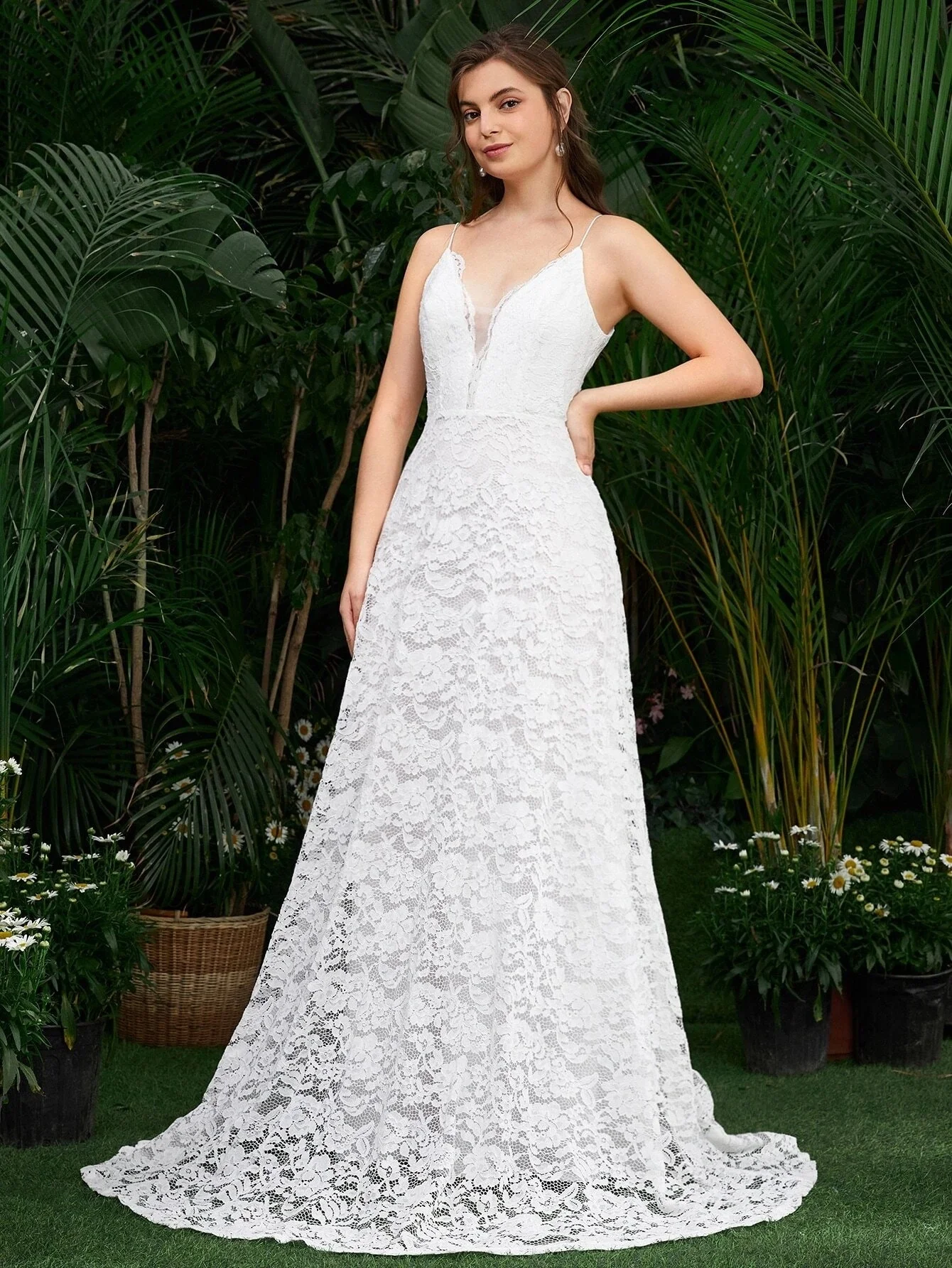 New design elegant white slip overlay lace embroidered wedding dress with veil