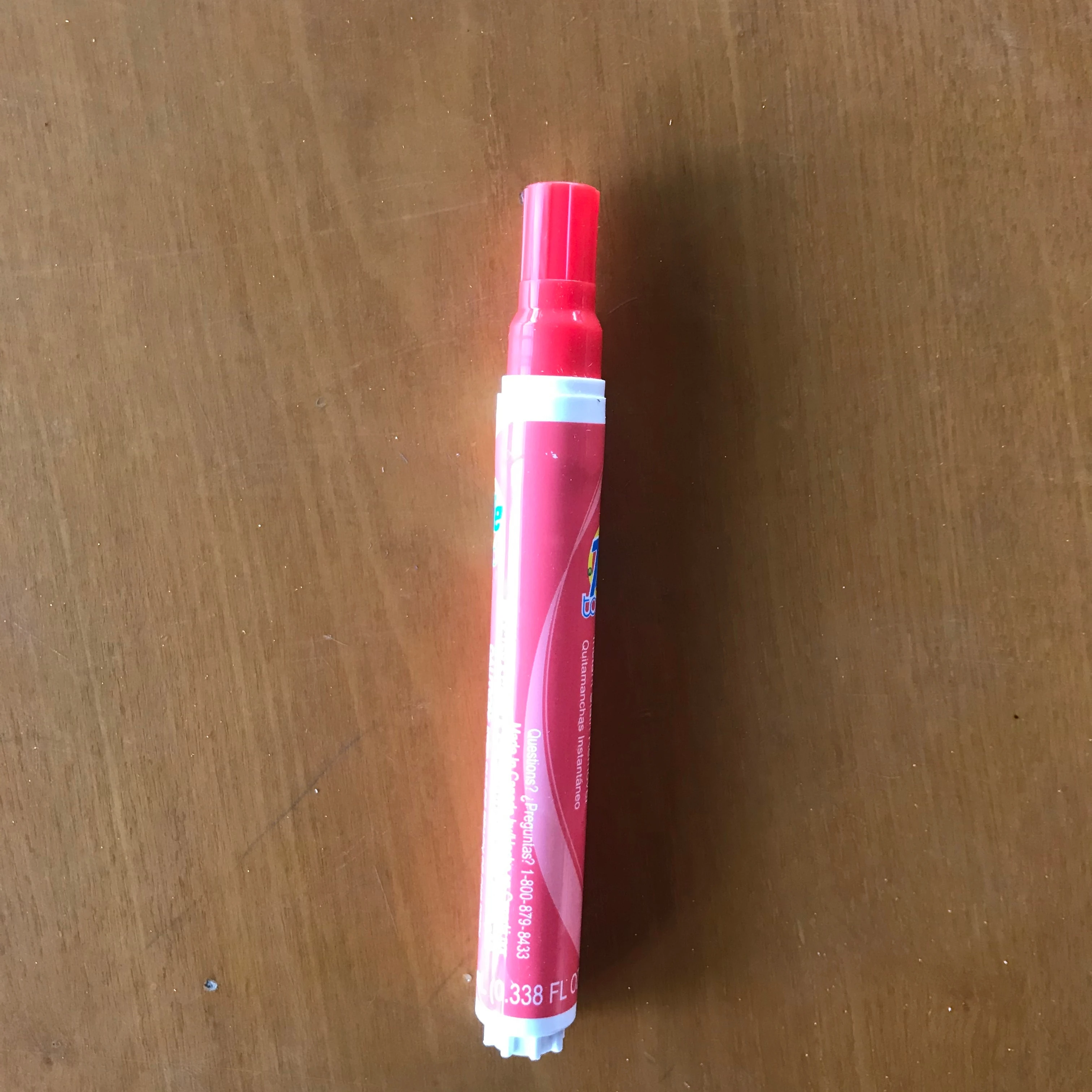 OEM plastic useful emergency cloth stain remover scouring liquid stick cleaner decontamination fabric bleach pen with key chain