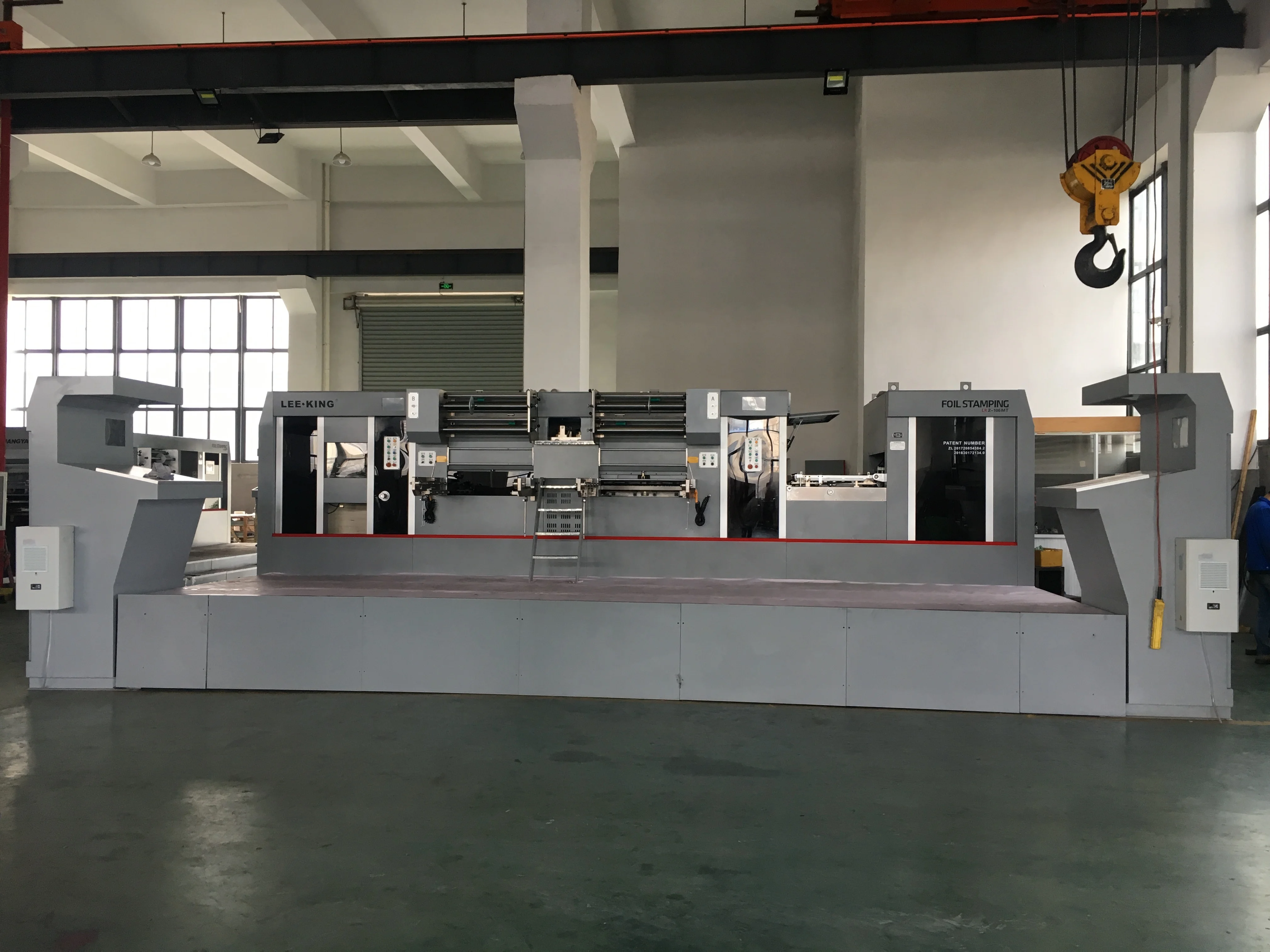 LK2-106MT automatic paper press and hot stamping die cutting machine in one step