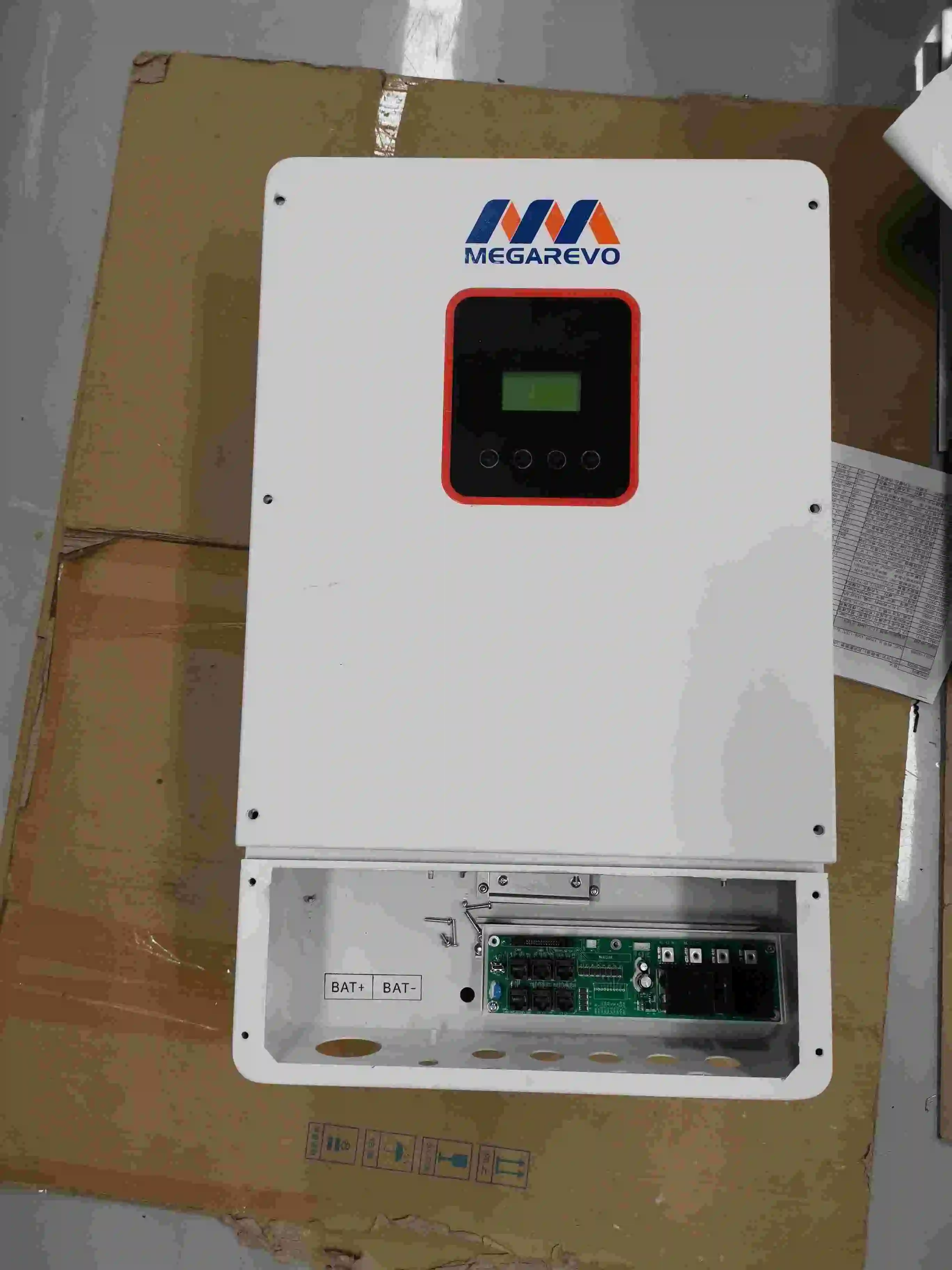 Megarevo Ups Power Supply 110V Pv Invertor Hybrid Solar Inverter 8Kw Dual Mppt Hybrid Inversor Inverter 48V 110V