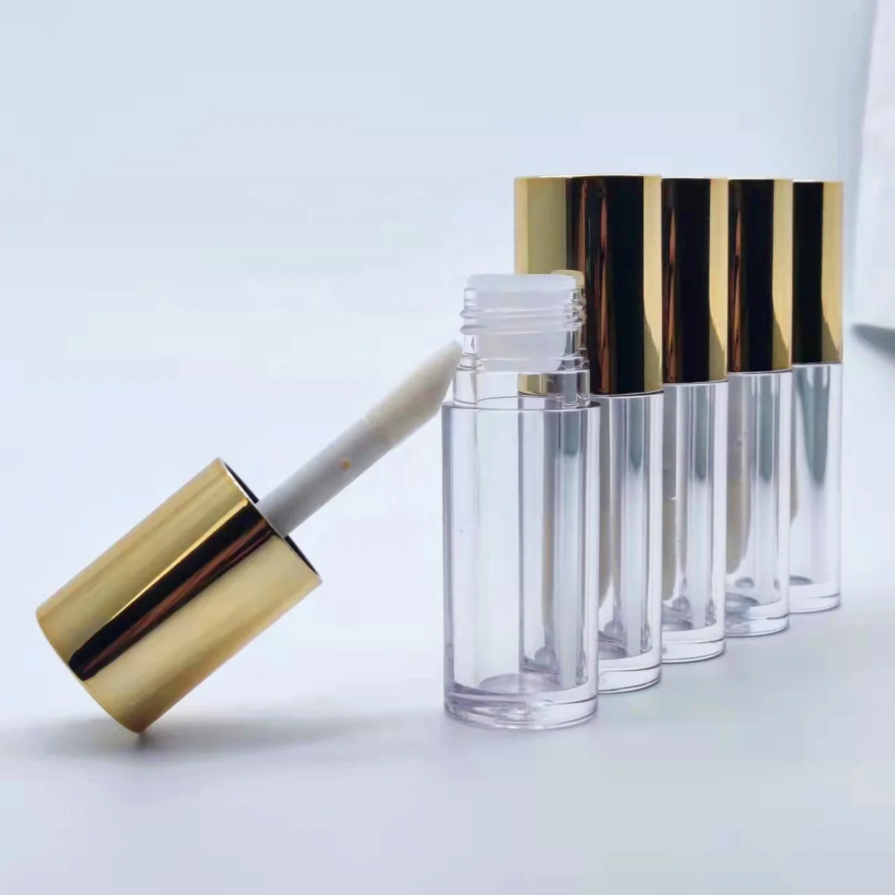 Holographic Lip Gloss Tube Clear Gold Empty Lip Gloss Tubes 10ml Big Brush Head Lip Balm Container Custom Logo