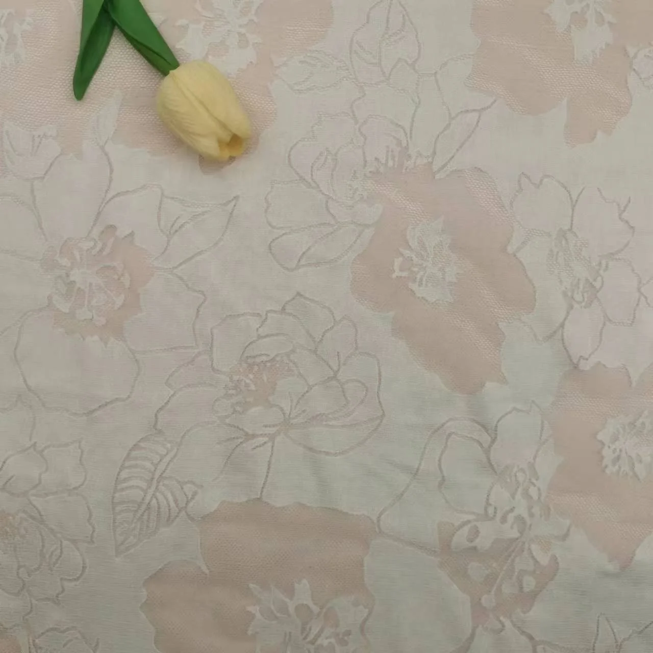 Knitted Two Tone White Pink Big Flower Burn out Floral 60%Rayon 30%Poly 10%Spandex Stretch Jacquard Lace Fabric for Clothing