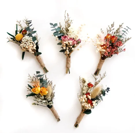 Mini flower bouquetDried flowersAeoniumsSmall giftsMultihead roses Bubbles Mixed boutonnieresFinished real flowers Corsages