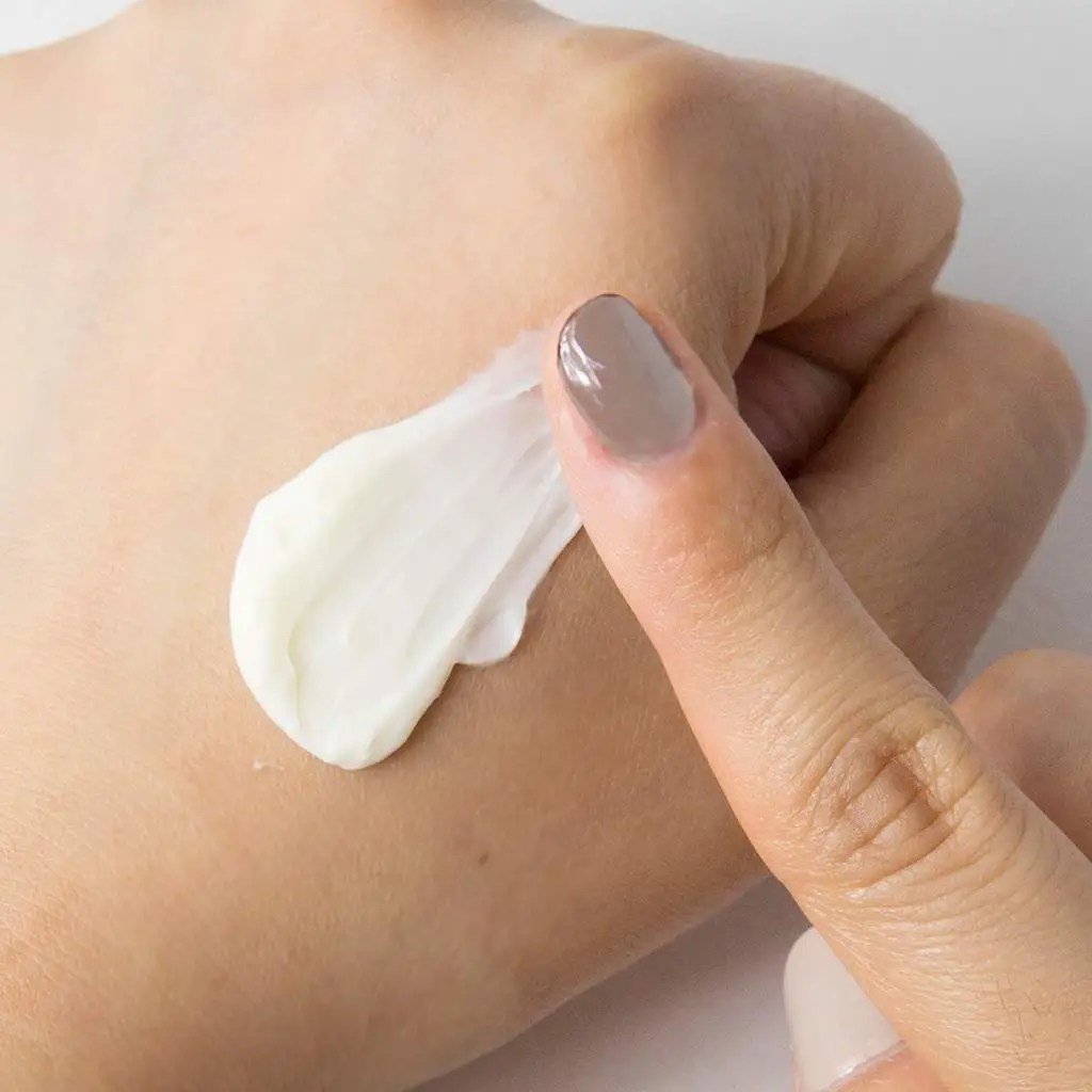 Low Price Custom Nourishing and moisturizing horse oil crack repair skin care foot cream balm for cracked heels