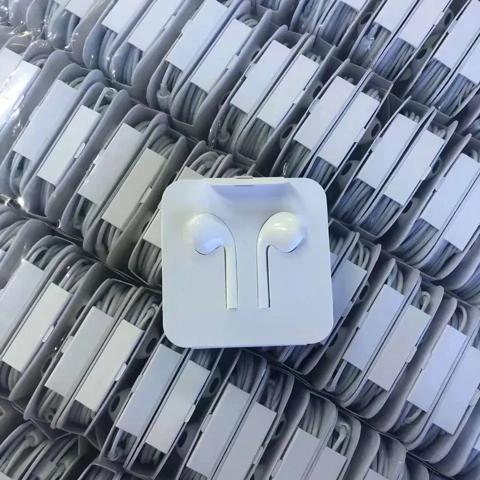 Mobile Phone Headphones in Ear Handfree Stereo USB-C Earphone for iPhone 7 8 X 11 12 13 Plus 14 Pro Max for iPhone 15 Earpiece