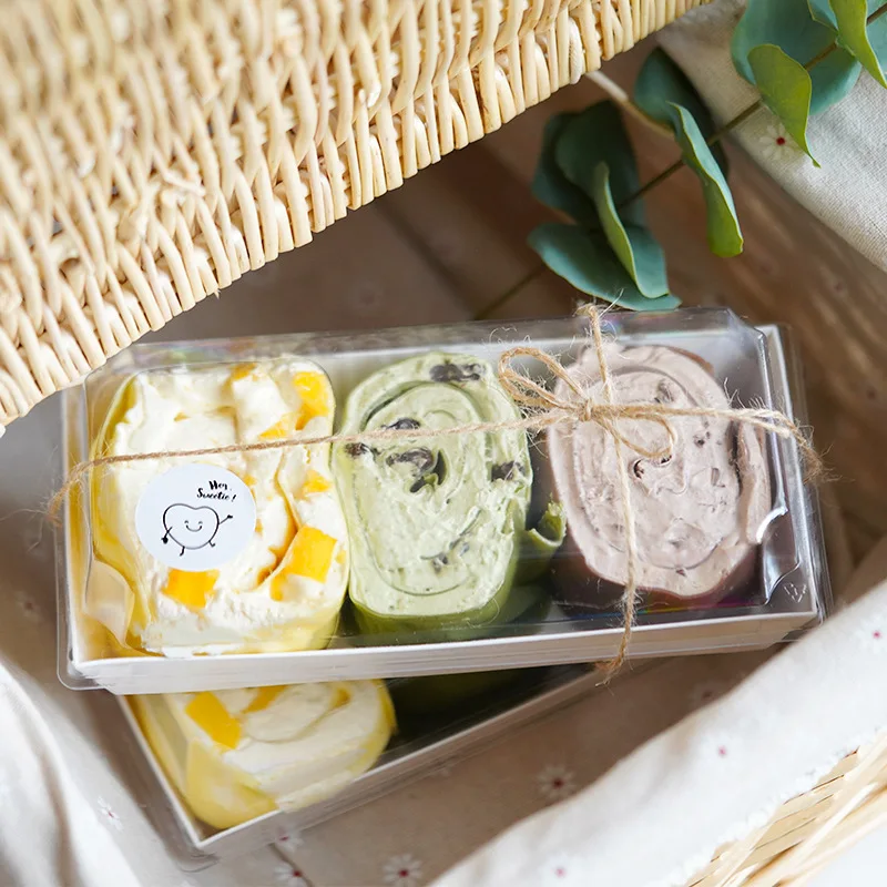 Net red cake hug roll towel Swiss Roll snow Meiniang packing box sandwich puff disposable plastic packing dessert box