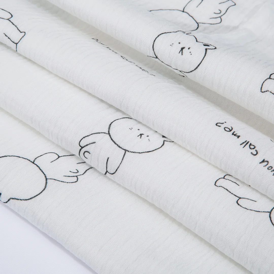 High quality good price 100% cotton fashionable printed gauze fabric for baby clothes
