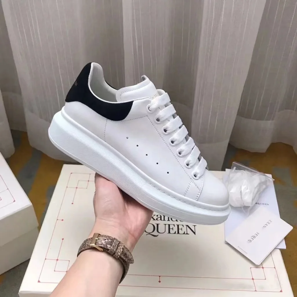 Mqueens Shoes Luxury Designer Mqueens Platform Chunky Trainers Increase Flat Bottom Skateboarding Shoes