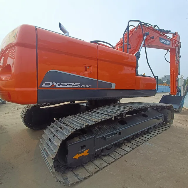 Used Doosan DH225LC-9/150LC-7/ 200LC-7 /220LC-7/ 225LC-7/ 225LC-9/ 300LC-7 in shanghai stock