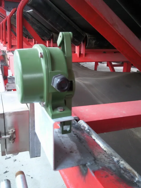 Ленточный конвейер, защита, выключатель тягового каната