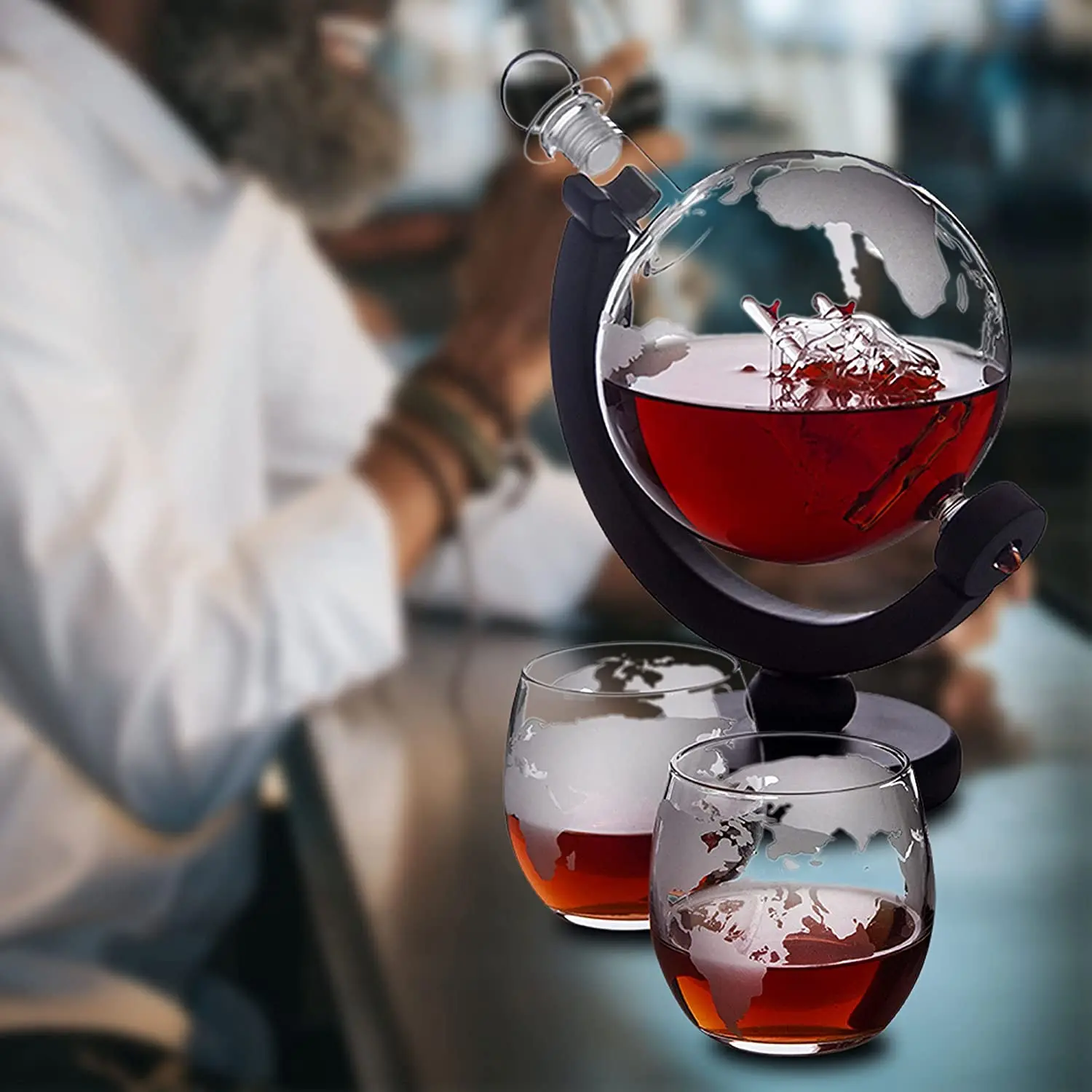 Hand Made Borosilicate liquid Etched Globe Decanter with 2 Whisky Cups