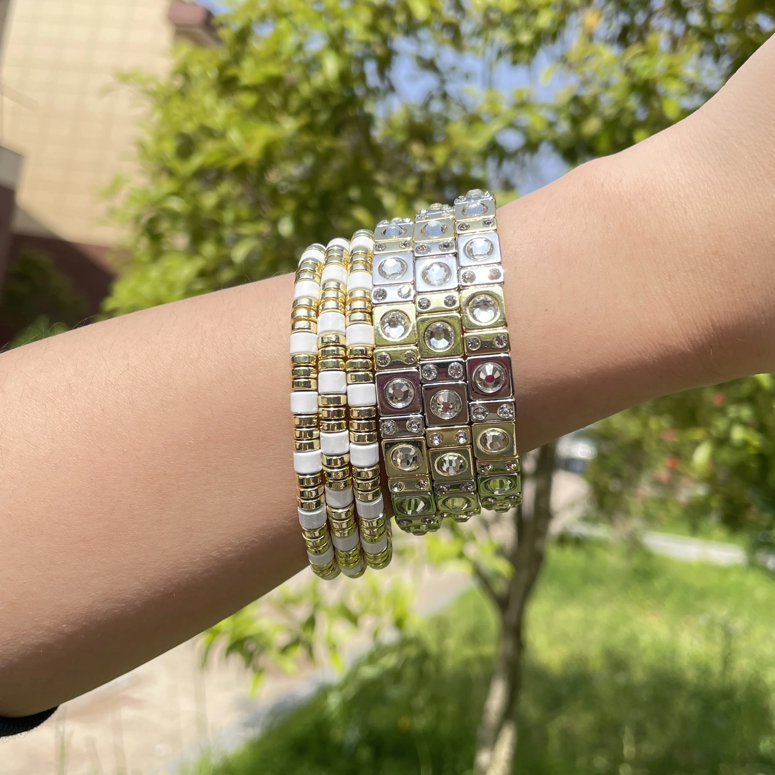 2024 New full zircon gem bangle Bracelets alloy 18k gold plated Versatile jewelry Bracelets for Women