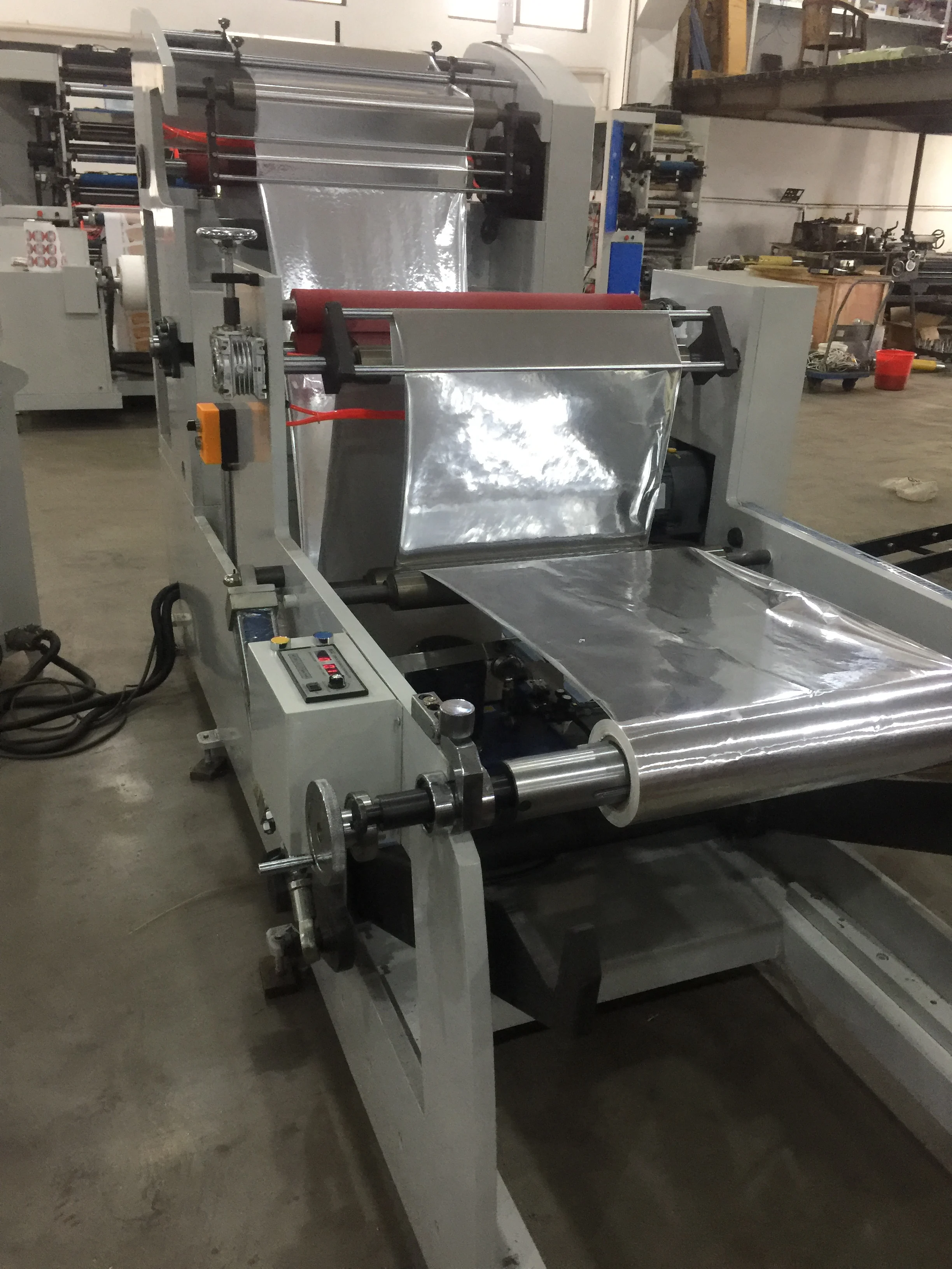 Ice Cream Cone Sleeve Die Punching Cutting Machine For Aluminum Foil Micro Material Paper Thin Film Ect