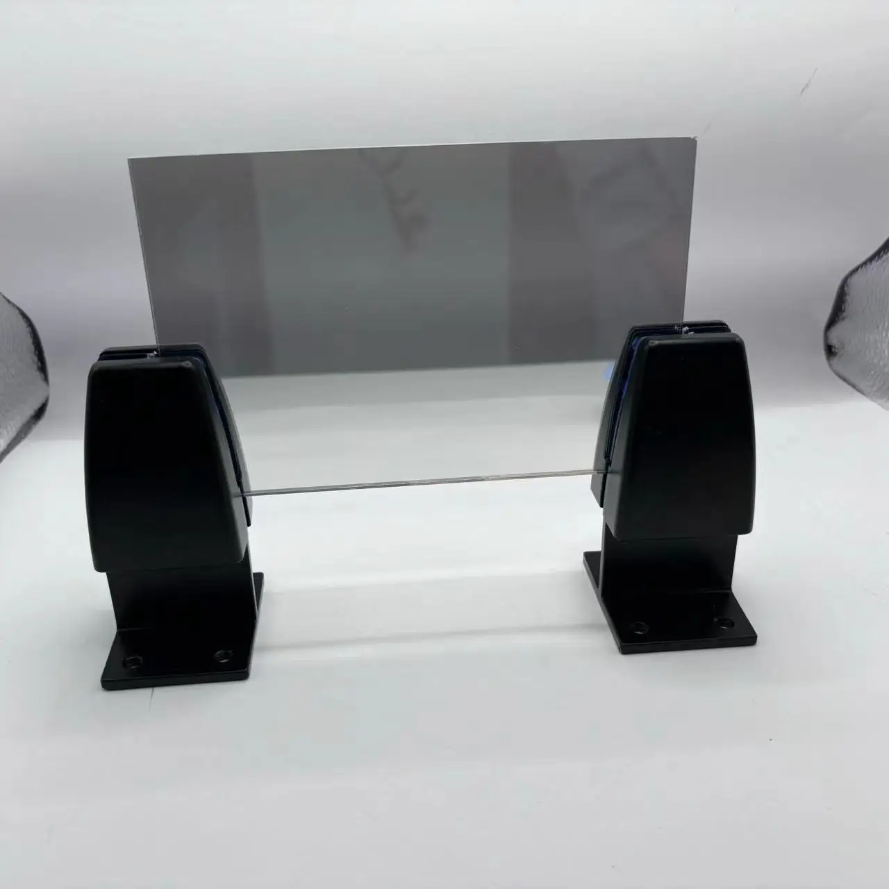 Interactive mirror display glass for dynamic art display in high-end commercial exhibition halls and customized wardrobe mirrors