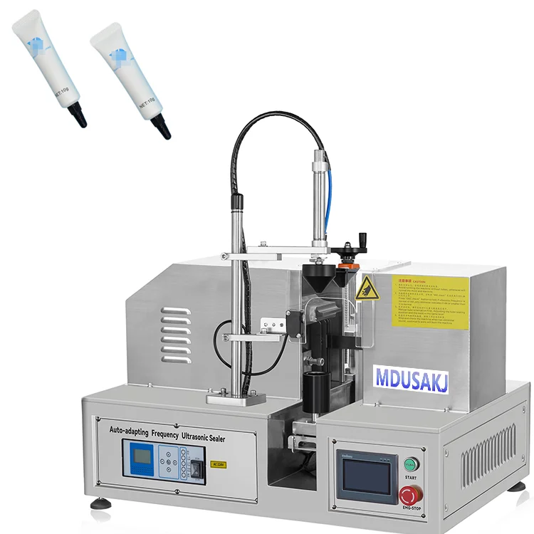 Automatic bagging of small-dose liquid filling machine and small-sized liquid dispenser sachet cosmetic face mask machine