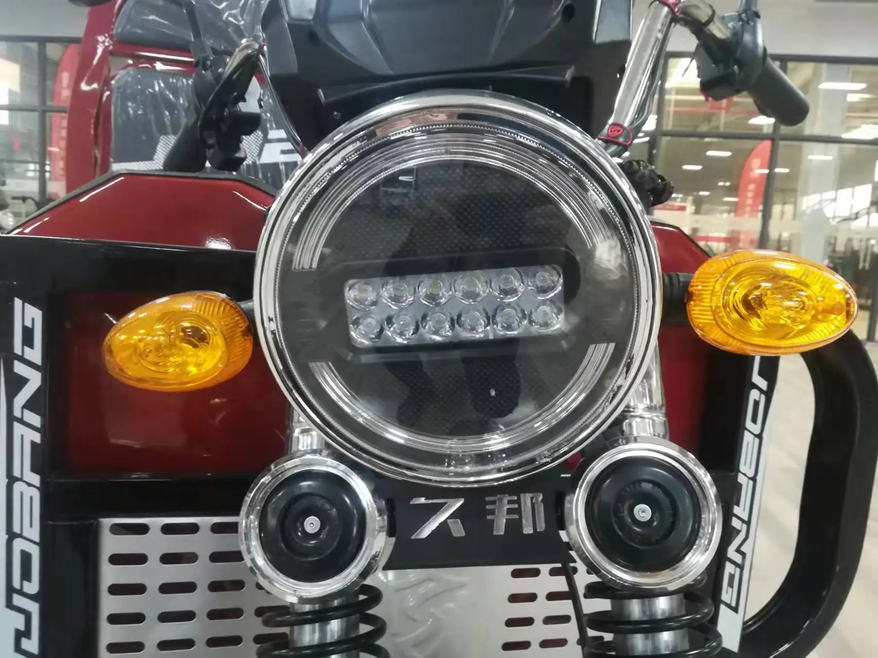 Jobang manufacturer Electric tricycle with closed cab Heavy Cargo Tricycle 1.6m