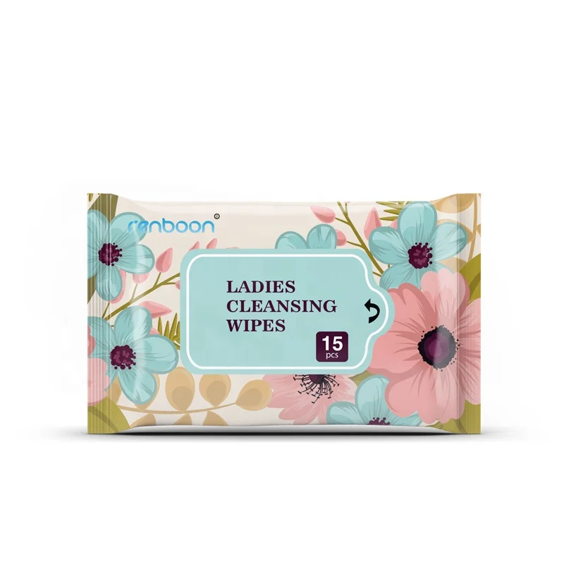 Легко использовать влагу с салфетками для снятия макияжа ромашки