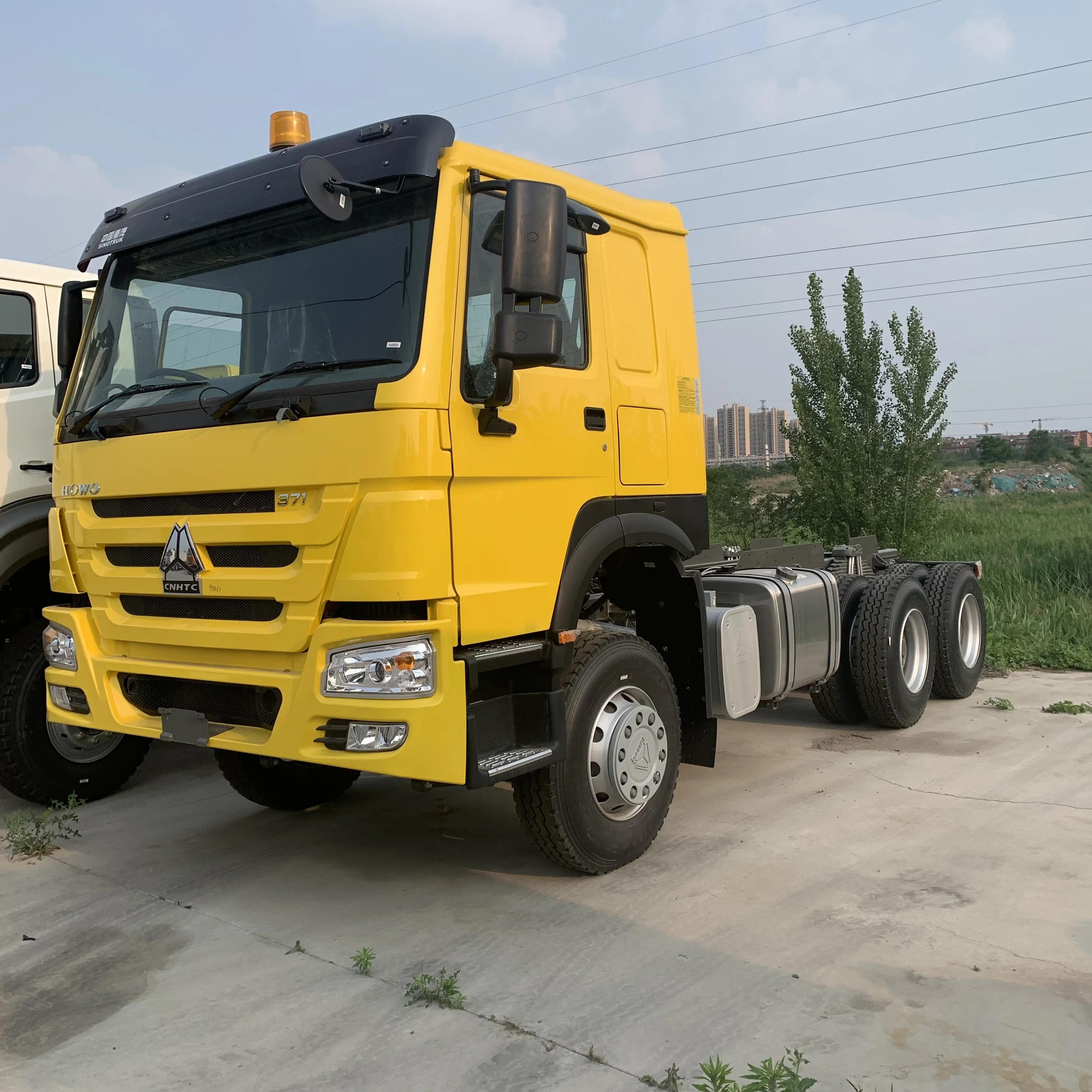 Sinotruck 6x4 8x4 Cargo Chssis Truck export to Ethiopia Djibouti