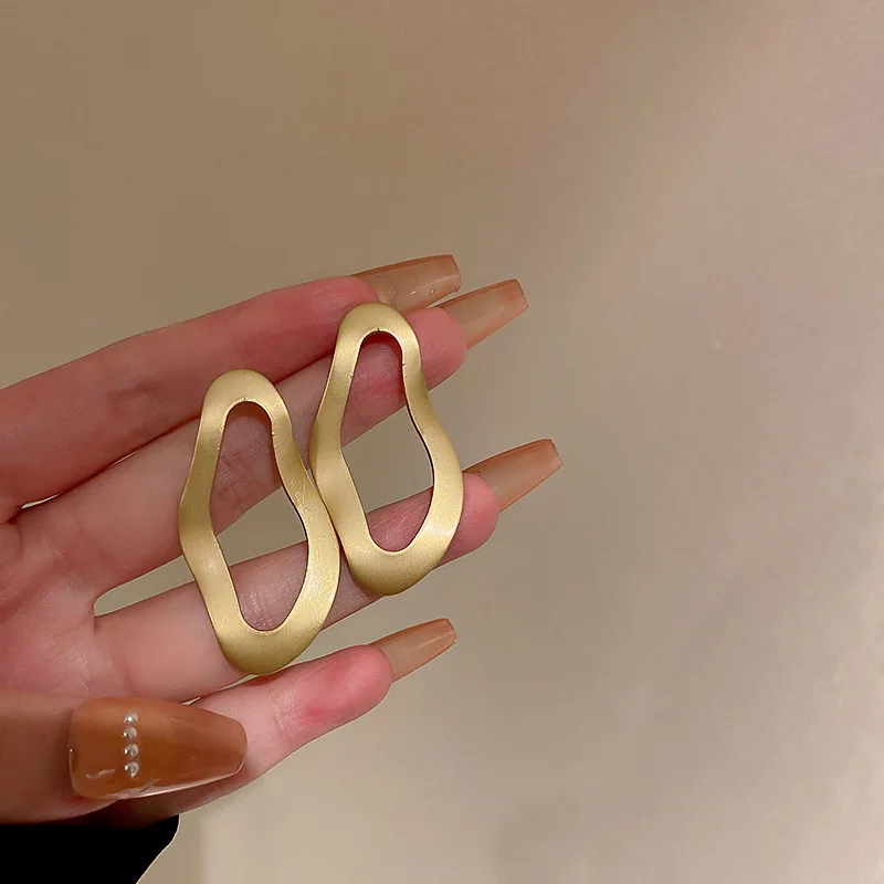 Fashion gold small earrings for women wholesale N230920