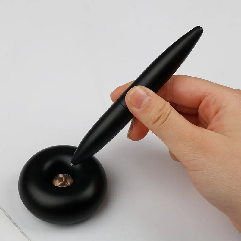 Magnetic levitation pen Desk pen