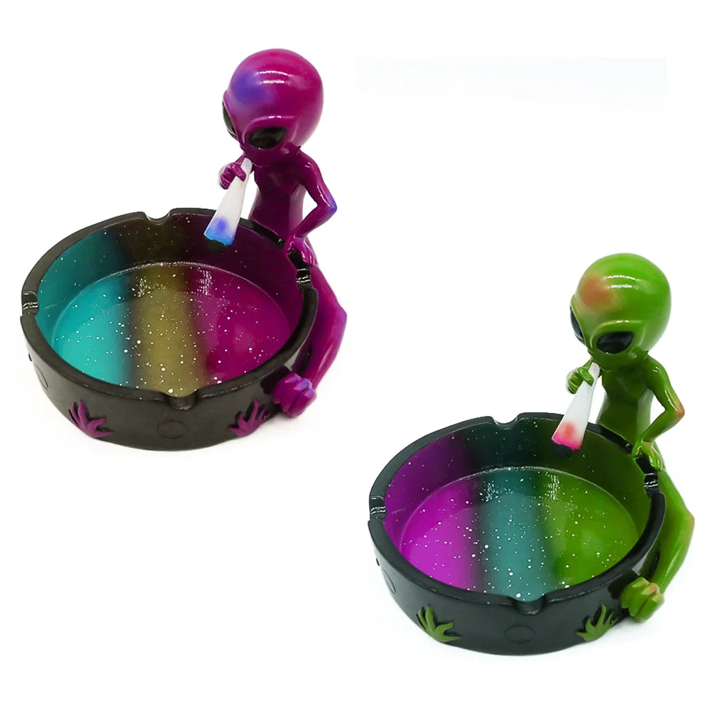 2023 Creative Design Alien Resin Ashtray Cigarette Tobacco Smoking Accessories Smoking Ashtray