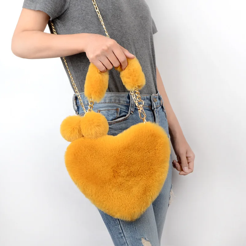 2023 New Fashion Lovely Plush Heart-shaped Bag Female Plush Love Portable Chain Peach Heart Bag Tote Bag for Women